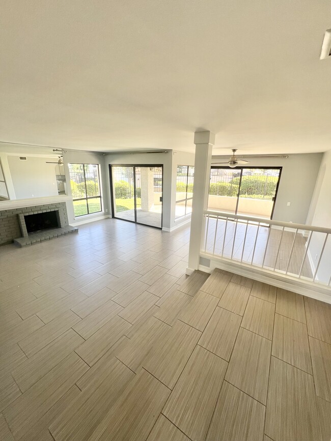 Building Photo - 27802 Alfabia Unit 6