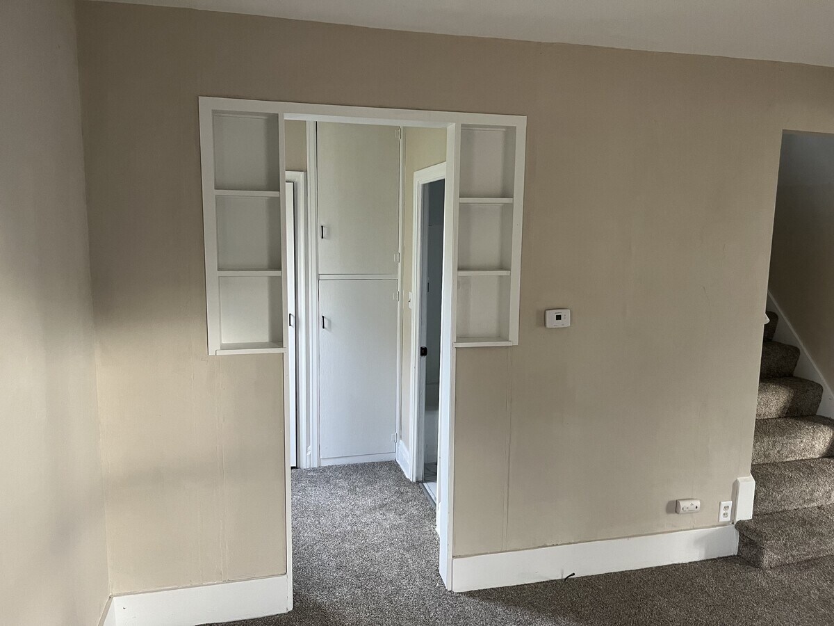 Photo - 331 3rd St E