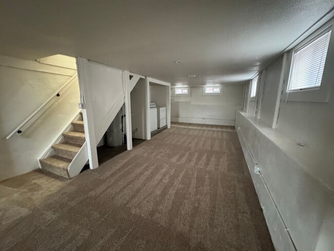 Photo - 321 Locust St