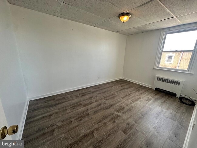 Building Photo - 2749 Levick St