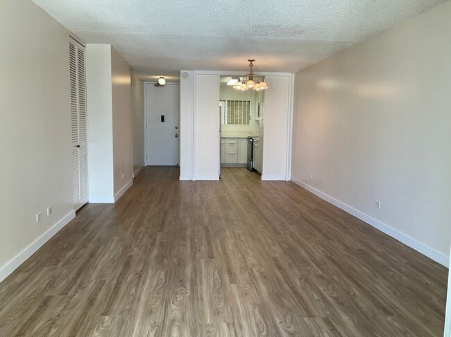 Photo - 469 Ena Rd Unit 2202