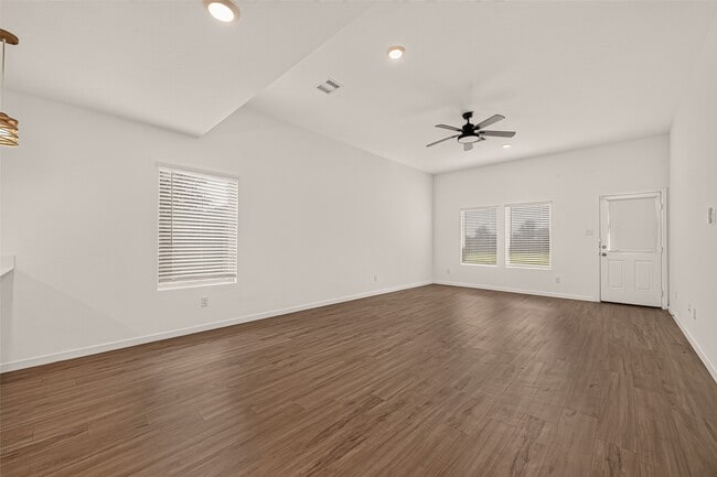 Photo - 3242 Spanish Oak Ln