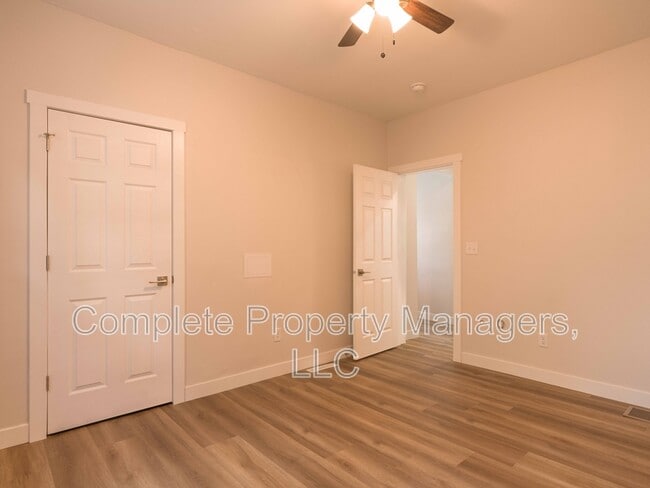 Photo - 821 Jefferson Ave