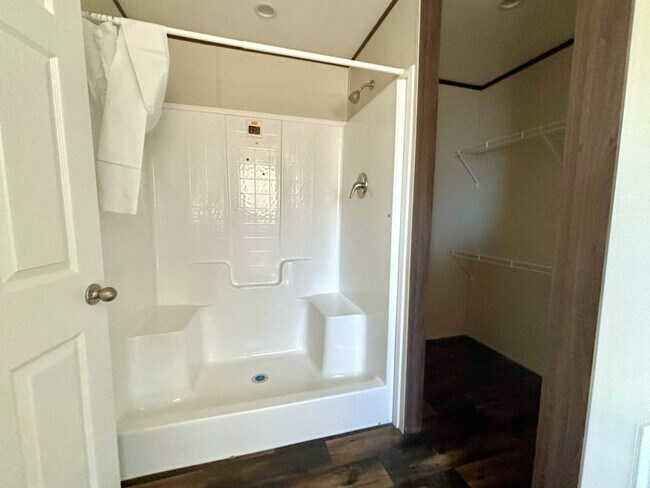 Photo - 2101 Ladnier Rd