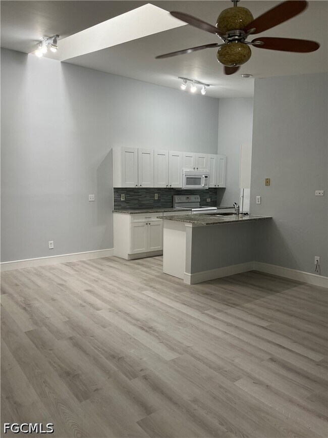 Photo - 5111 SW Courtyards Ct