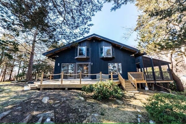 Photo - 44 Ye Olde County Rd