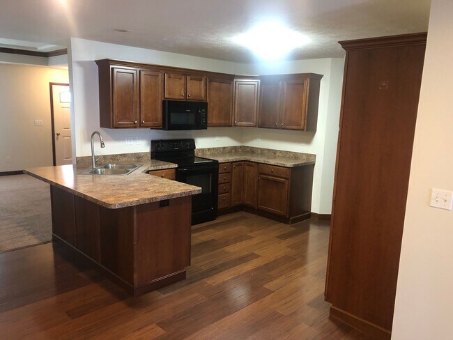 Photo - 9482 Shawnee Path Ln