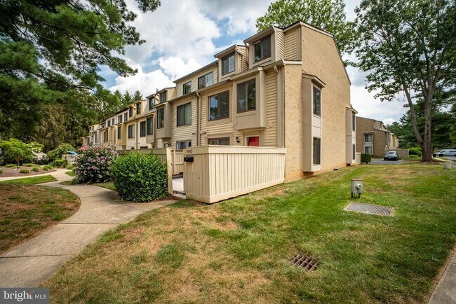 Photo - 9453 Chadburn Pl Casa Adosada