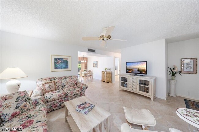 Photo - 788 Park Shore Dr Unidad D30