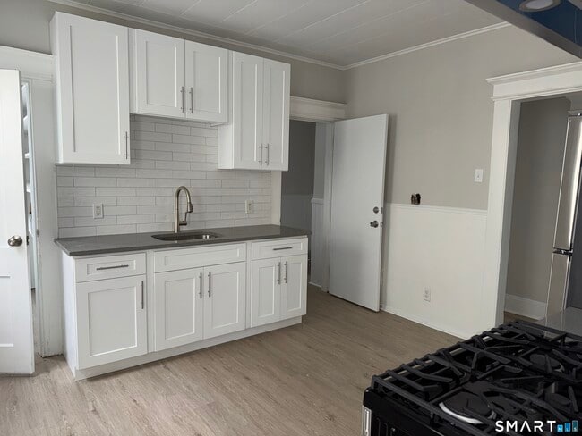 Photo - 74 Garfield Ave Unit 1st floor