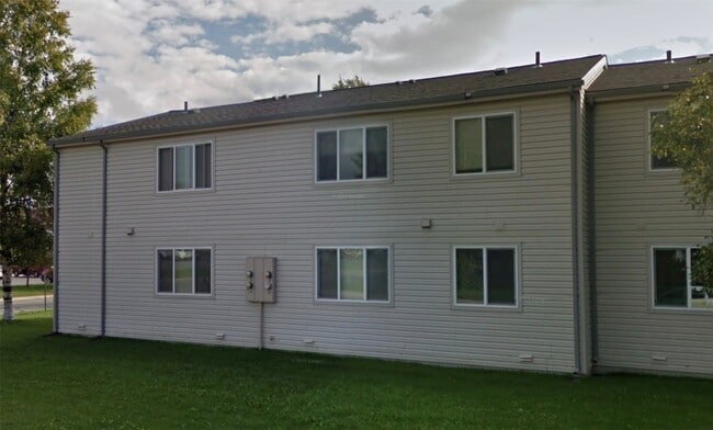 Building Photo - 424 E Dogwood Ave