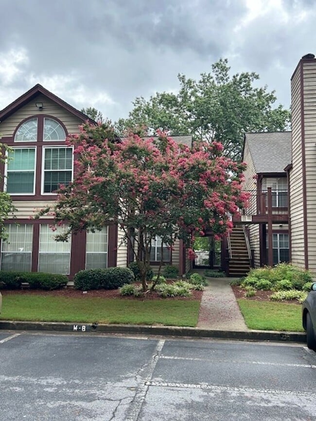Building Photo - Charming 2BR Condo in Johns Creek