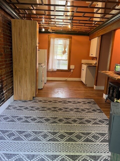Photo - 135 Pigeon St (Waynesville, NC)