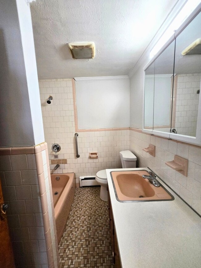 Photo - 159 Montgomery St Unidad 5