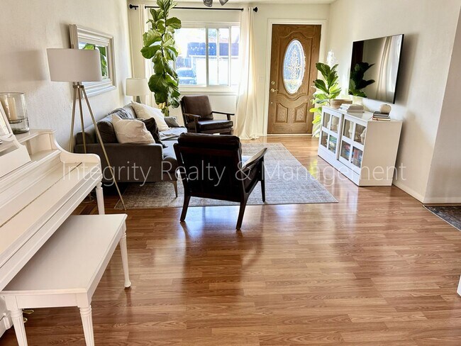 Photo - 9722 W Polk Dr