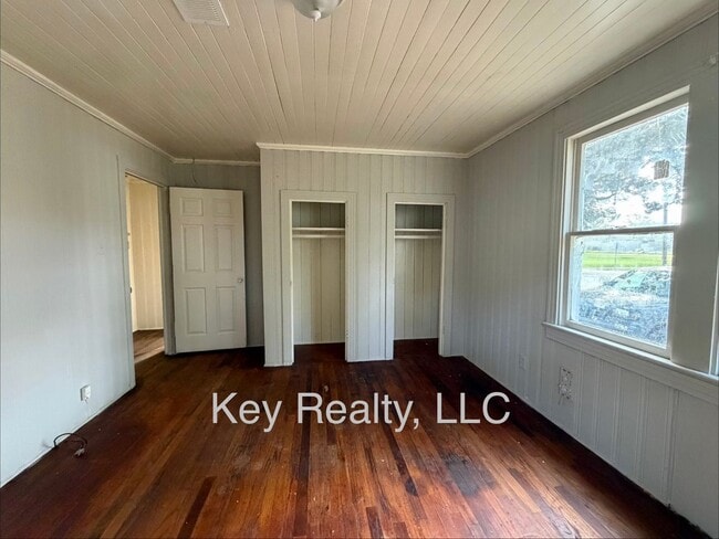 Photo - 3204 Monroe St