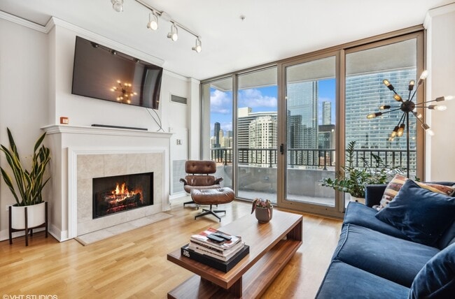 Photo - 740 W Fulton St Unit 34F