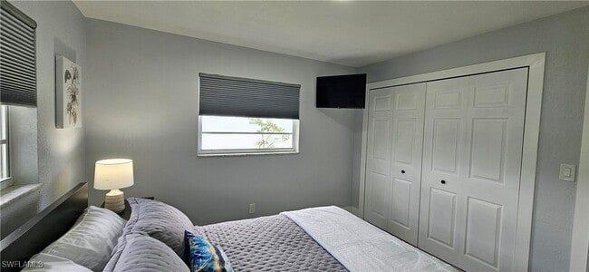 Photo - 251 SE 46th St