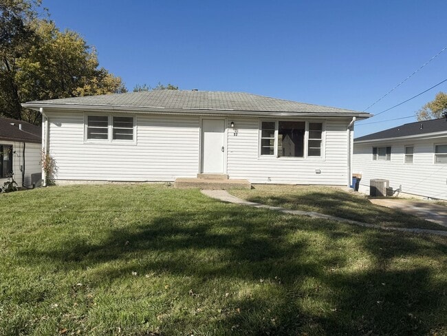 Building Photo - 2 bedroom Rental Home