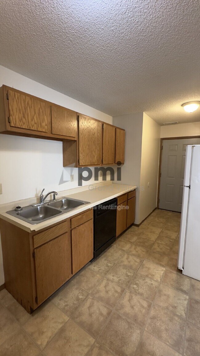 Photo - 608 Richmond Ave