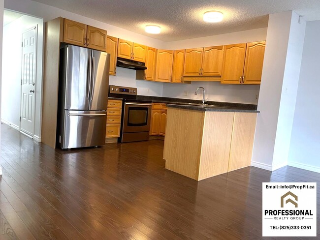 Photo - 1863 119 St SW