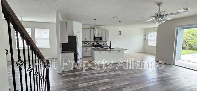 Photo - 710 Birch Hollow Dr