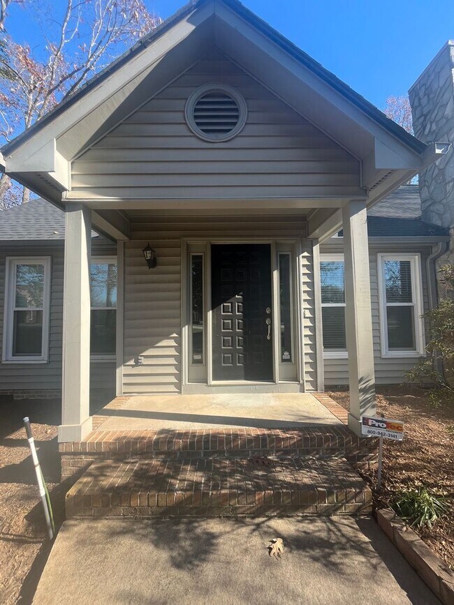 Photo - Beautiful 3 Bedroom 3 Bathroom Single Family Home