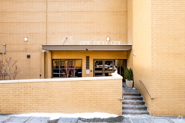 Photo - One Fifty One First Side Apartments