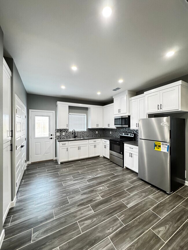 Photo - 3304 Whetstone Ave Unit 3