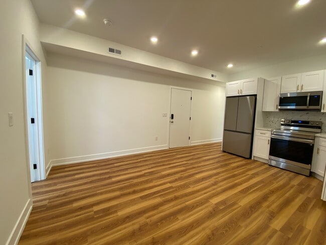 2325 Germantown Ave Unit 2