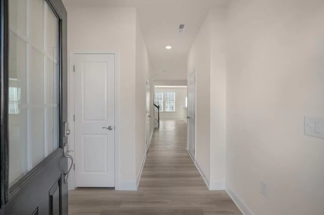 Photo - 2005 Nandina Trl