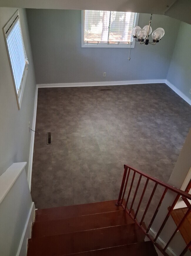 Photo - 156 Chippewa Cir