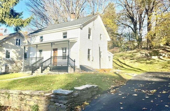 Building Photo - 137 High St