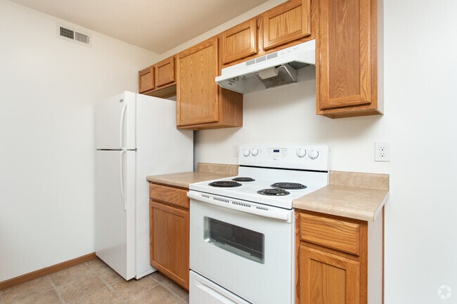 1BR, 1BA - 816 SF - York