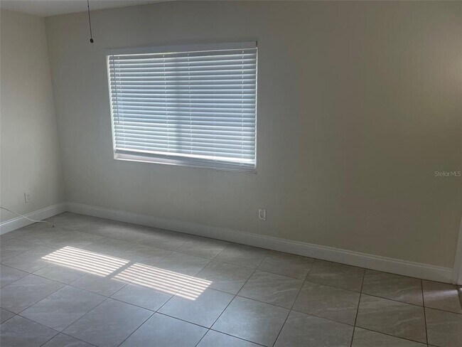 Photo - 5066 3rd St N