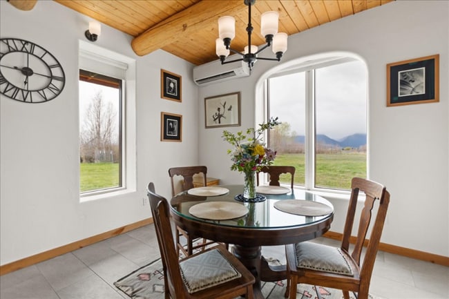 Photo - 725 N Burnt Fork Rd Unit Bitterroot