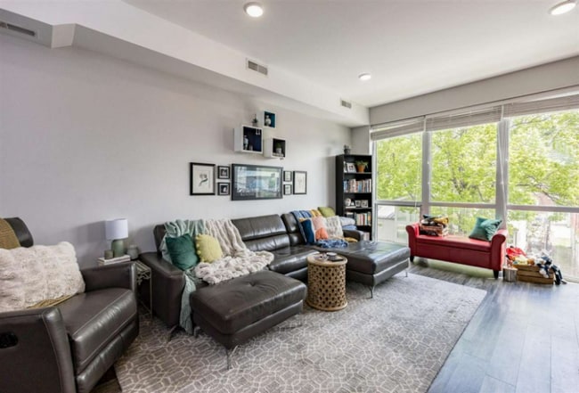 Photo - 527 S Dubuque St