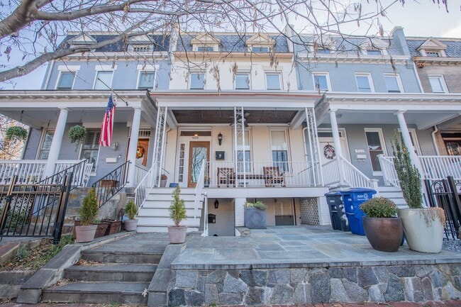 Photo - Cozy 1 BR/1 BA Apartment in H Street Corri... Unit ( B)