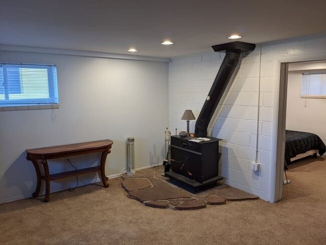 Photo - 525 Clayton St