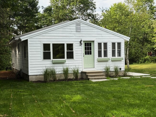 Building Photo - 567 Ossipee Trail W Rental