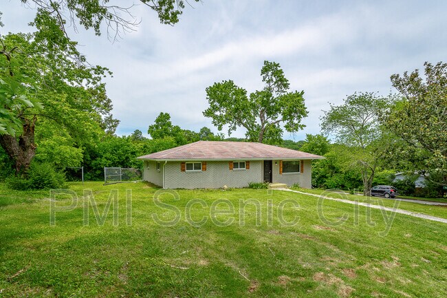 Photo - 1375 Orbit Dr