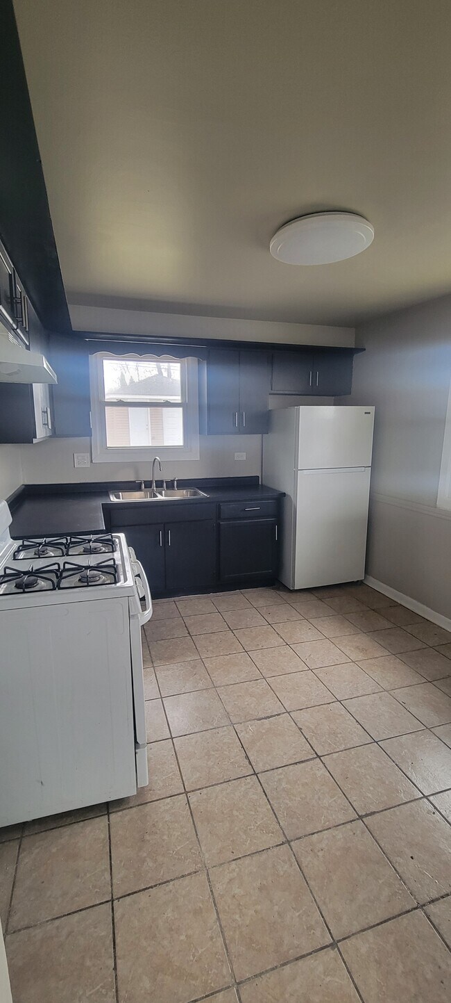 Photo - 235 Indianwood Blvd