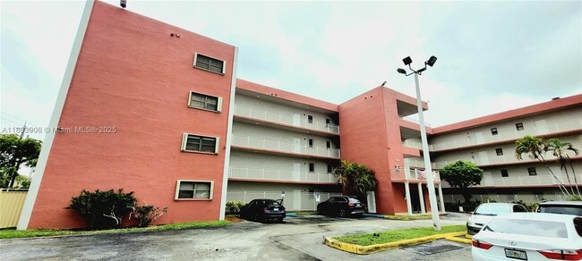Photo - 8401 NW 8th St Apartment Unit 201