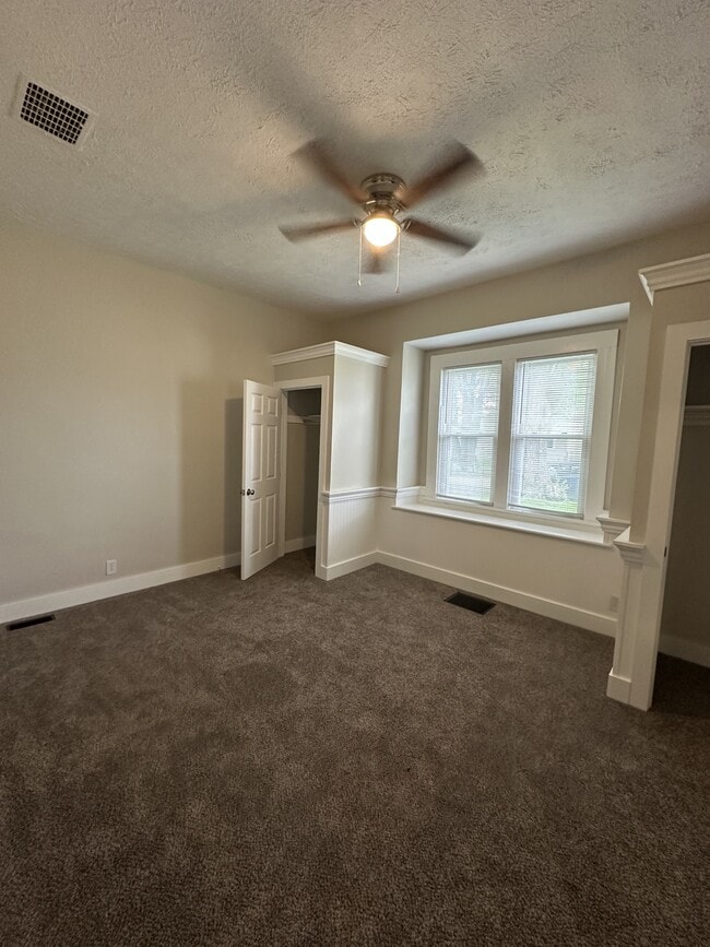 Photo - 2903 S Elm St