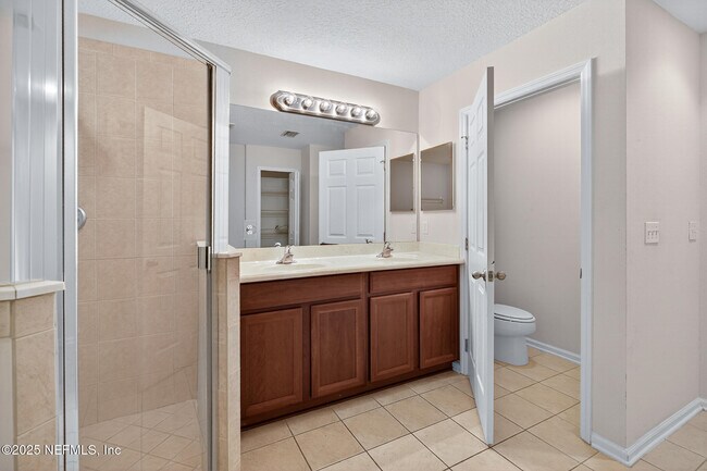 Photo - 3880 Buckthorne Dr