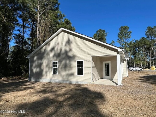 Photo - 403 Creeks Edge Dr