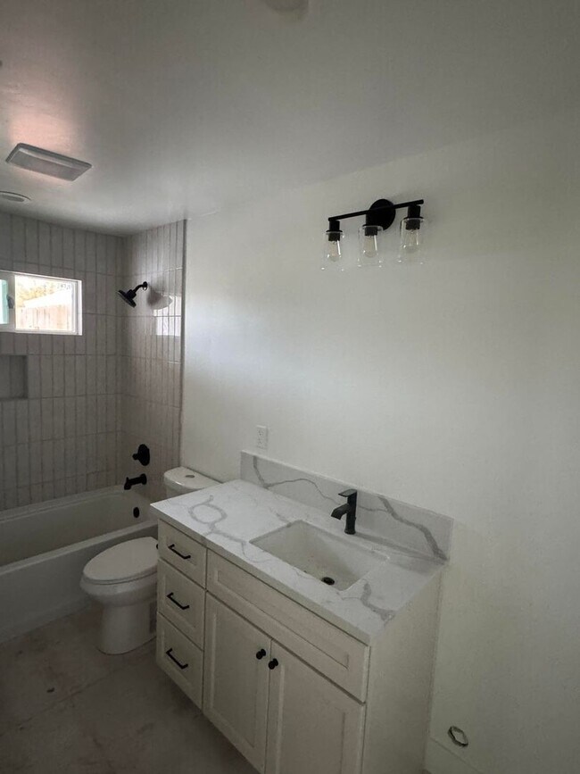 Photo - 4700 3rd St Unit JADU 3