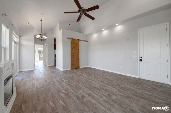Building Photo - Two each: Bed, Bath, Parking, Storage Unit... Rental