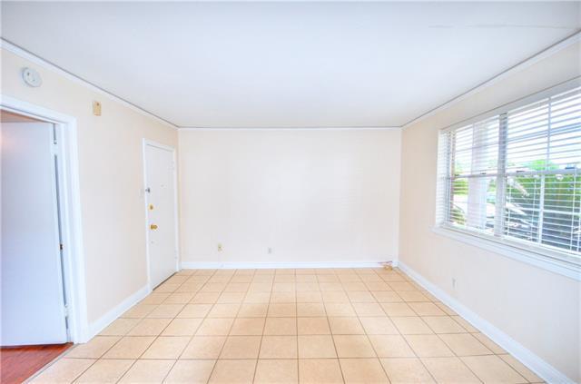 Photo - 318 Ridgelake Dr