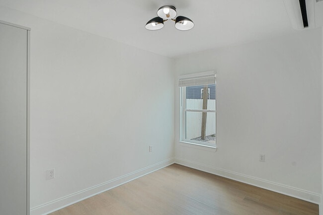 Photo - S Saratoga Unit 103